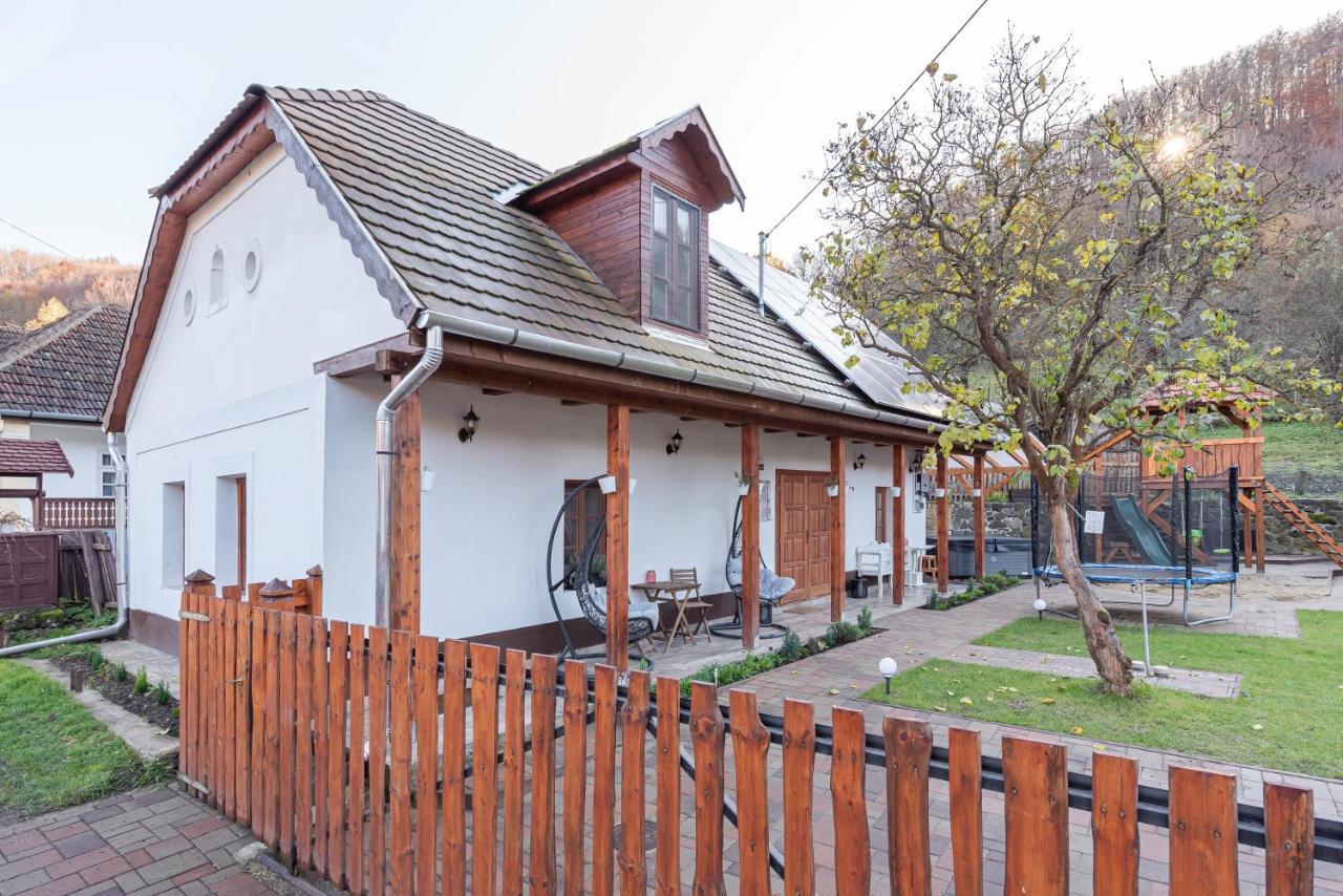 Hepehuta Haziko Apartment Haromhuta Bagian luar foto